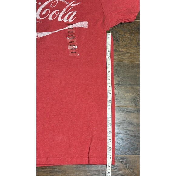NWT Coca Cola Coke T-Shirt Men’s Medium Vintage/Distressed Style - Picture 8 of 8